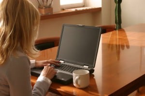 Coffee consumer surfing the web