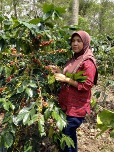 Ibu Rahmah, Chairwoman of Ketiera Cooperative, Indonesia’s only women-led cooperative. 